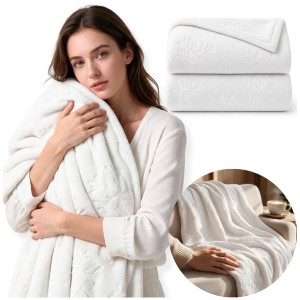 Koc wytaczany ELEGANT FROST 130x160 cm Ecru