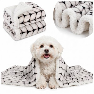 Koc DogGuru WoolyOne 70x100cm Grafit+ Sherpa biały